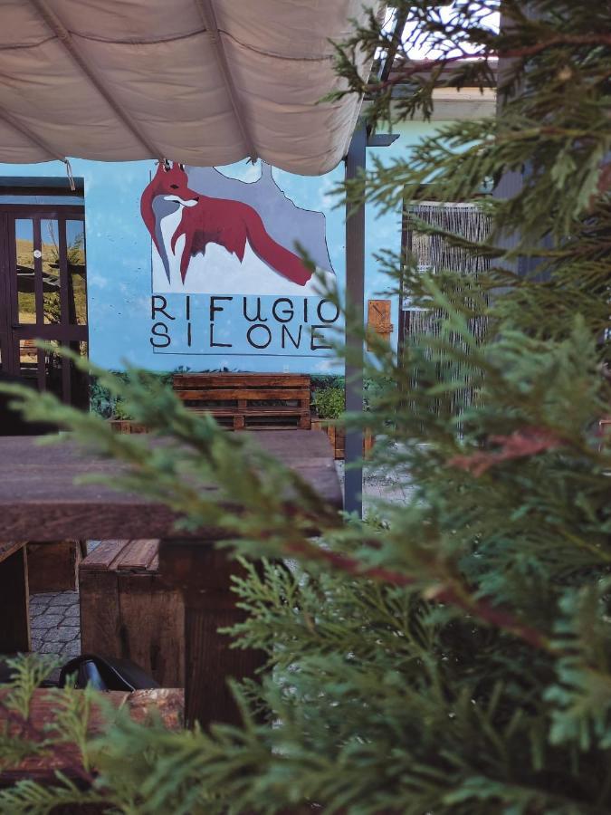 Rifugio Silone Hostel Pescina Exterior foto